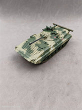 1/35 Russia Bmp-2 Infantry Fighting Vehicle Painted Finished Model